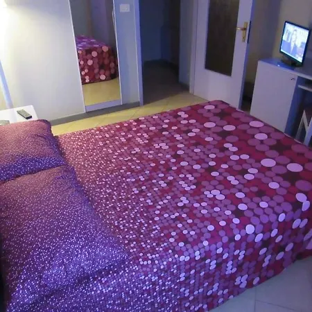 Guest house B&B The Sun Swimming & Pool Turin